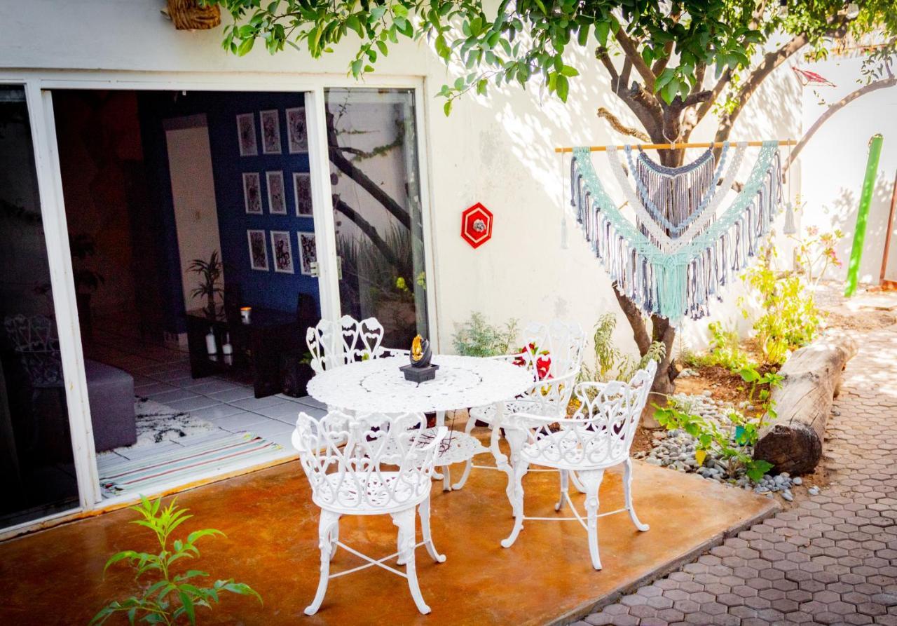 Adventure Inn La Paz Εξωτερικό φωτογραφία